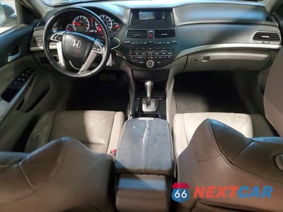 Zdjęcie 8 z 12 samochodu: 2008 HONDA ACCORD EXL VIN:1HGCP268X8A025075 - miniatura
