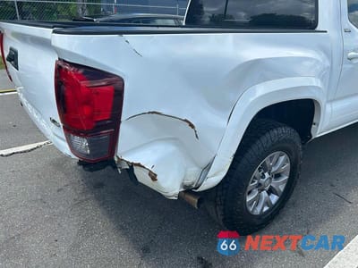 Zdjęcie 11 z 14 samochodu: 2019 TOYOTA TACOMA SR5 V6 VIN:3TMCZ5AN5KM198679 - miniatura