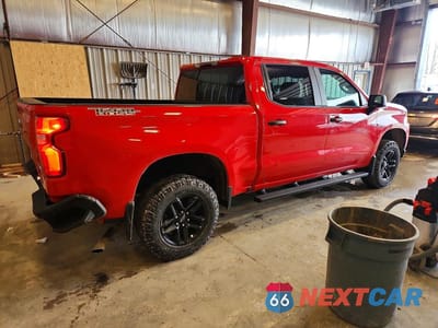 Trzecie zdjęcie samochodu z tyłu: 2022 CHEVROLET SILVERADO LTD K1500 TRAIL BOSS CUSTOM VIN:3GCPYCEK1NG133453 - miniatura