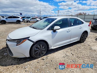2020 TOYOTA COROLLA LE 5YFEPRAEXLP004485 - główne zdjęcie licytacji z USA - miniatura