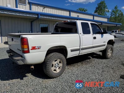 Trzecie zdjęcie samochodu z tyłu: 1999 CHEVROLET SILVERADO K1500 VIN:2GCEK19T4X1221084 - miniatura