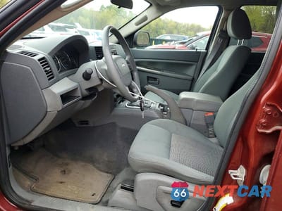 Zdjęcie 7 z 13 samochodu: 2007 JEEP GRAND CHEROKEE VIN:1J8GR48K47C682898 - miniatura