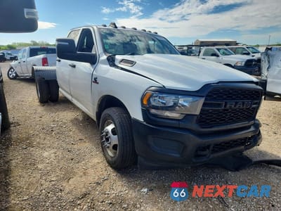 Czwarte zdjęcie samochodu z boku: 2024 RAM 3500 TRADESMAN VIN:3C63RRGL9RG358821 - miniatura
