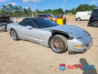 Czwarte zdjęcie samochodu z boku: 2000 CHEVROLET CORVETTE VIN:1G1YY32G2Y5103838 - miniatura