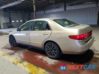 Drugie zdjęcie samochodu z przodu: 2005 HONDA ACCORD LX VIN:1HGCM56425A178326 - miniatura