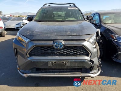 Piąte zdjęcie samochodu w środku: 2024 TOYOTA RAV4 PRIME XSE VIN:JTMEB3FV8RD226121 - miniatura