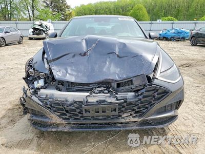 Piąte zdjęcie samochodu w środku: 2020 HYUNDAI SONATA LIMITED VIN:5NPEH4J2XLH025212 - miniatura