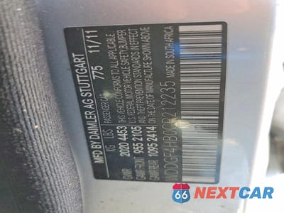 Zdjęcie 12 z 12 samochodu: 2012 MERCEDES-BENZ C 250 VIN:WDDGF4HB0CR212235 - miniatura