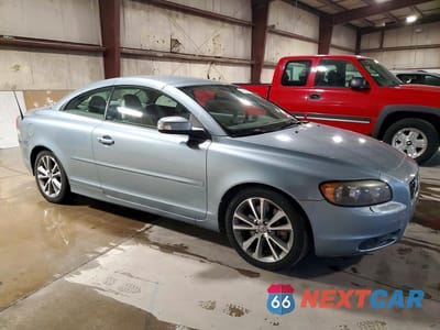 Czwarte zdjęcie samochodu z boku: 2010 VOLVO C70 T5 VIN:YV1672MC8AJ090770 - miniatura