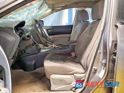 Zdjęcie 7 z 14 samochodu: 2013 NISSAN ROGUE S VIN:JN8AS5MV0DW664484 - miniatura