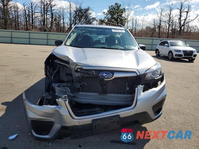 Piąte zdjęcie samochodu w środku: 2020 SUBARU FORESTER VIN:JF2SKADC8LH502582 - miniatura