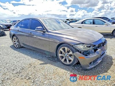 Czwarte zdjęcie samochodu z boku: 2014 BMW 335 XI VIN:WBA3B9C51EP458077 - miniatura