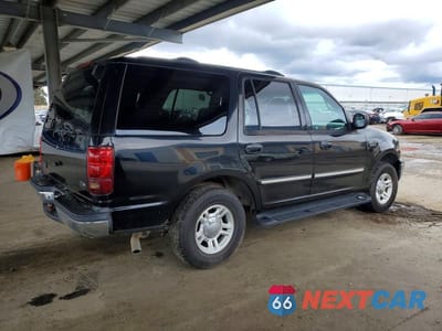 Trzecie zdjęcie samochodu z tyłu: 2002 FORD EXPEDITION XLT VIN:1FMRU15W52LA06470 - miniatura