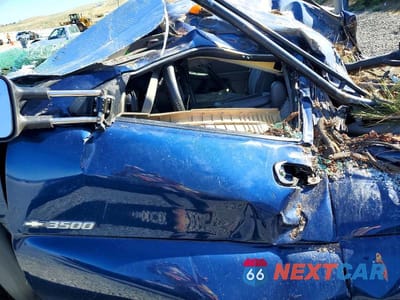 Zdjęcie 7 z 12 samochodu: 2001 CHEVROLET SILVERADO K3500 VIN:1GCJK39G11E323493 - miniatura