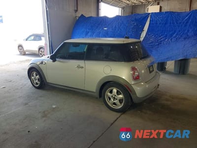 Drugie zdjęcie samochodu z przodu: 2011 MINI COOPER VIN:WMWSU3C54BT181723 - miniatura