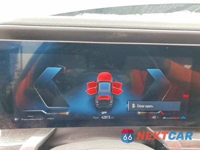 Zdjęcie 9 z 12 samochodu: 2024 BMW 740 XI VIN:WBA33EH09RCP71748 - miniatura