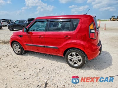 Drugie zdjęcie samochodu z przodu: 2011 KIA SOUL + VIN:KNDJT2A2XB7334571 - miniatura