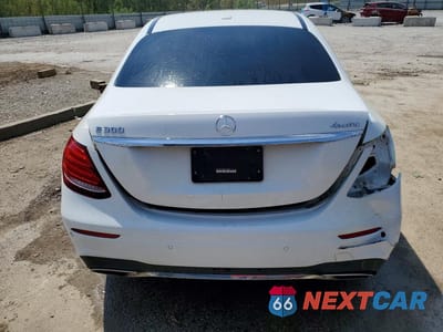 Zdjęcie 6 z 13 samochodu: 2017 MERCEDES-BENZ E 300 4MATIC VIN:WDDZF4KB9HA017208 - miniatura