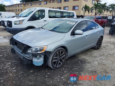 2018 VOLVO S60 DYNAMIC YV126MFL2J2453293 - główne zdjęcie licytacji z USA - miniatura