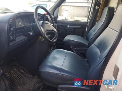 Zdjęcie 7 z 13 samochodu: 1993 FORD E350 AMBULANCE VIN:1FDKE37H7PHA02097 - miniatura