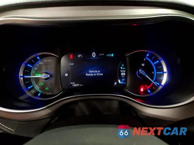 Zdjęcie 9 z 13 samochodu: 2024 CHRYSLER PACIFICA HYBRID SELECT VIN:2C4RC1S73RR181449 - miniatura