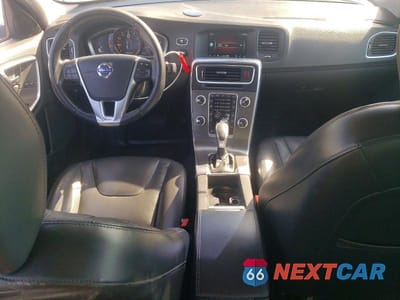 Zdjęcie 8 z 12 samochodu: 2016 VOLVO S60 PREMIER VIN:YV126MFK8G2413090 - miniatura