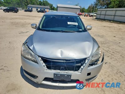Piąte zdjęcie samochodu w środku: 2014 NISSAN SENTRA SV VIN:3N1AB7AP8EY235863 - miniatura
