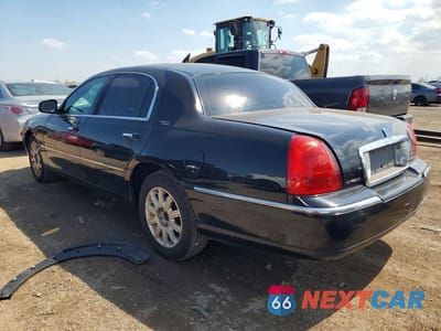 Drugie zdjęcie samochodu z przodu: 2011 LINCOLN TOWN CAR SIGNATURE LIMITED VIN:2LNBL8CV0BX765022 - miniatura