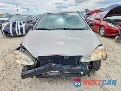 Piąte zdjęcie samochodu w środku: 2003 TOYOTA COROLLA CE VIN:1NXBR32E53Z145651 - miniatura