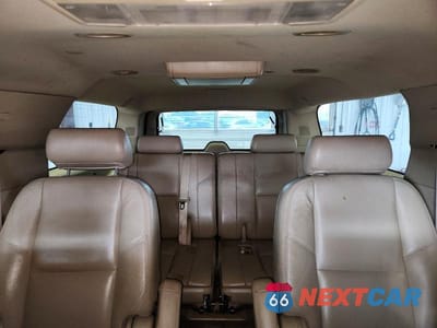 Zdjęcie 10 z 13 samochodu: 2010 CADILLAC ESCALADE ESV PREMIUM VIN:1GYUKJEF0AR262350 - miniatura