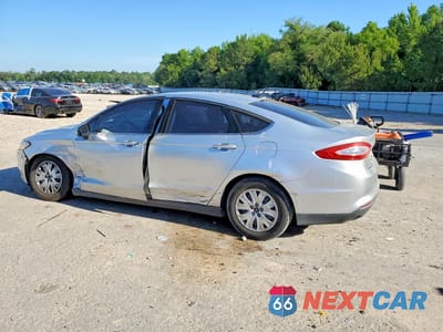 Drugie zdjęcie samochodu z przodu: 2013 FORD FUSION S VIN:3FA6P0G71DR268947 - miniatura