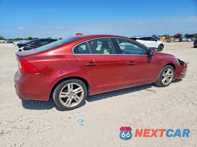 Trzecie zdjęcie samochodu z tyłu: 2014 VOLVO S60 T5 VIN:YV1612FS6E2289550 - miniatura