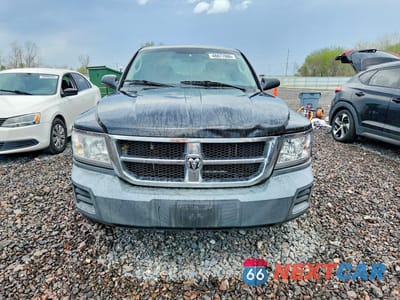 Piąte zdjęcie samochodu w środku: 2008 DODGE DAKOTA SXT VIN:1D7HW38K18S628843 - miniatura
