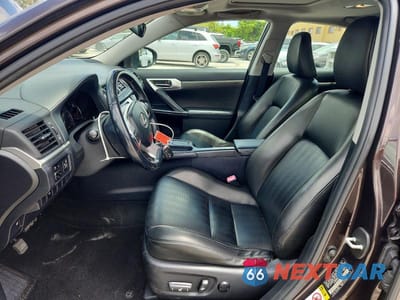 Zdjęcie 7 z 13 samochodu: 2011 LEXUS CT 200 VIN:JTHKD5BH3B2014865 - miniatura
