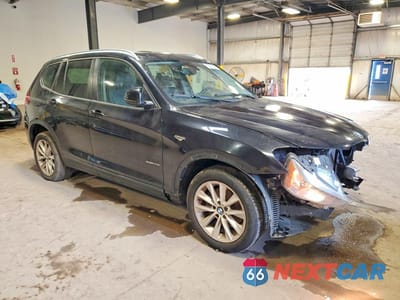 Czwarte zdjęcie samochodu z boku: 2017 BMW X3 XDRIVE28I VIN:5UXWX9C52H0T07682 - miniatura