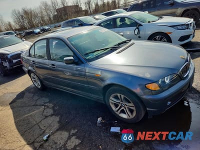 Czwarte zdjęcie samochodu z boku: 2002 BMW 325 I VIN:WBAEV334X2KL55592 - miniatura