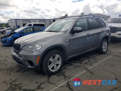 2012 BMW X5 XDRIVE35D 5UXZW0C57CL668098 - główne zdjęcie licytacji z USA - miniatura