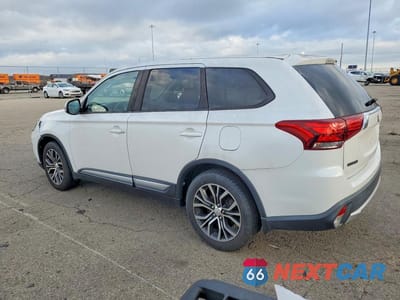 Drugie zdjęcie samochodu z przodu: 2018 MITSUBISHI OUTLANDER SE VIN:JA4AD3A30JZ009517 - miniatura