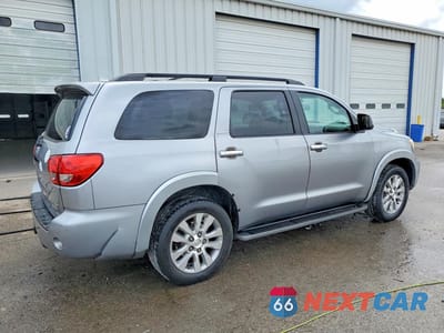 Trzecie zdjęcie samochodu z tyłu: 2013 TOYOTA SEQUOIA LIMITED VIN:5TDKY5G19DS045552 - miniatura