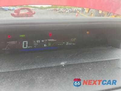 Zdjęcie 9 z 13 samochodu: 2012 TOYOTA PRIUS V TWO VIN:JTDZN3EU1C3157240 - miniatura