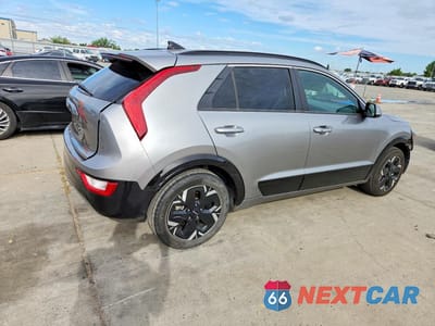 Trzecie zdjęcie samochodu z tyłu: 2023 KIA NIRO WIND VIN:KNDCR3L18P5027808 - miniatura