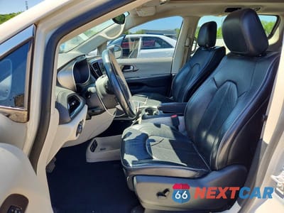 Zdjęcie 7 z 14 samochodu: 2017 CHRYSLER PACIFICA LIMITED VIN:2C4RC1GG9HR656741 - miniatura
