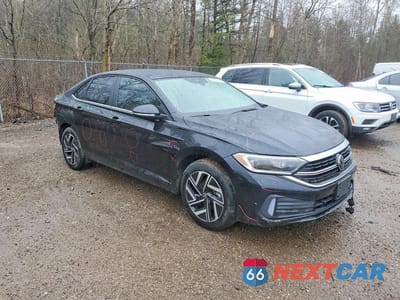 Czwarte zdjęcie samochodu z boku: 2024 VOLKSWAGEN JETTA SEL VIN:3VWGM7BU2RM045217 - miniatura