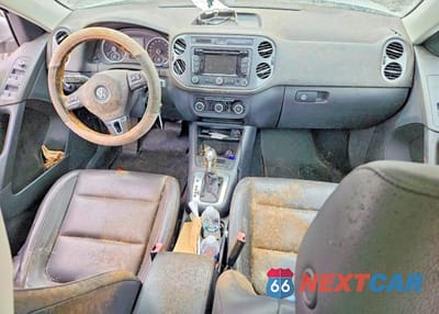 Zdjęcie 8 z 13 samochodu: 2012 VOLKSWAGEN TIGUAN S VIN:WVGBV7AX2CW581254 - miniatura