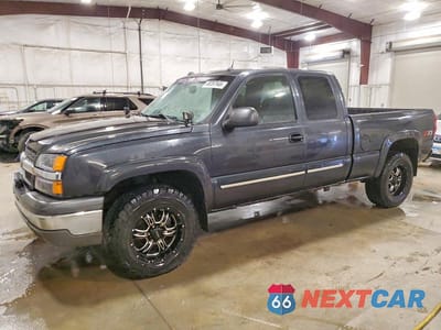 2004 CHEVROLET SILVERADO K1500 2GCEK19T241240020 - główne zdjęcie licytacji z USA - miniatura