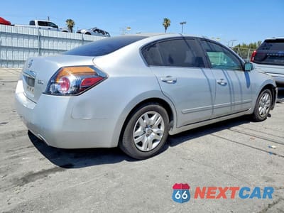 Trzecie zdjęcie samochodu z tyłu: 2012 NISSAN ALTIMA 2.5 VIN:1N4AL2AP5CC126897 - miniatura
