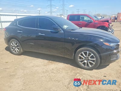 Czwarte zdjęcie samochodu z boku: 2020 MASERATI LEVANTE VIN:ZN661XUA5LX356795 - miniatura