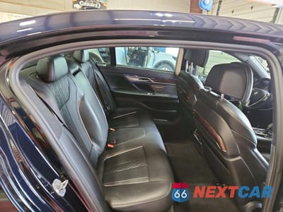 Zdjęcie 10 z 12 samochodu: 2017 BMW 750 XI VIN:WBA7F2C58HG422064 - miniatura
