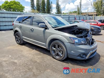 Czwarte zdjęcie samochodu z boku: 2019 DODGE JOURNEY CROSSROAD VIN:3C4PDCGB6KT872216 - miniatura