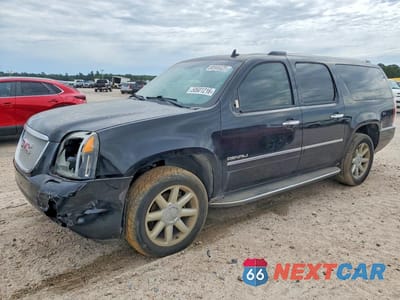 2011 GMC YUKON XL DENALI 1GKS2MEF7BR361347 - główne zdjęcie licytacji z USA - miniatura